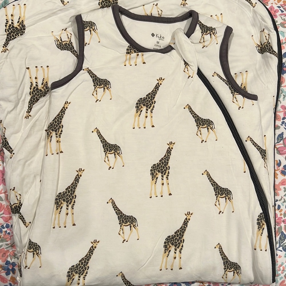 EUC. LIKE NEW! Kyte baby sleep sack